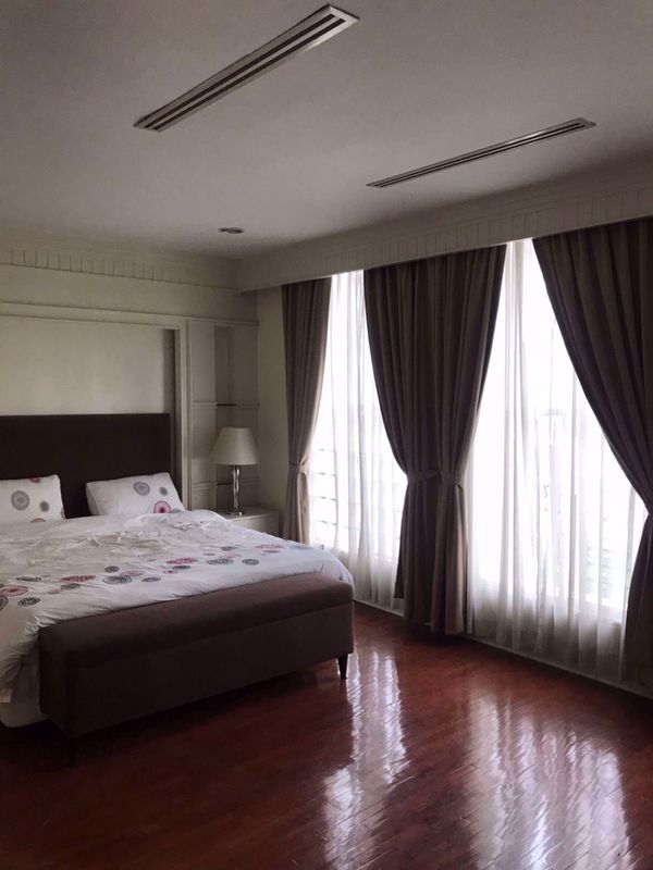 รูปภาพ 4 bed Condo in Baan Klang Krung (British Town - Thonglor) Khlong Tan Nuea Sub District C11381