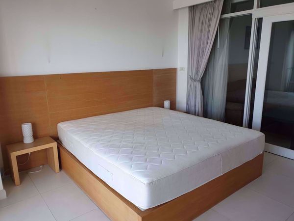 Picture of 1 bed Condo in State Tower Silom Sub District C11384