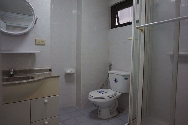 Picture of 2 bed Condo in Mitr Mansion Khlong Toei Nuea Sub District C11391