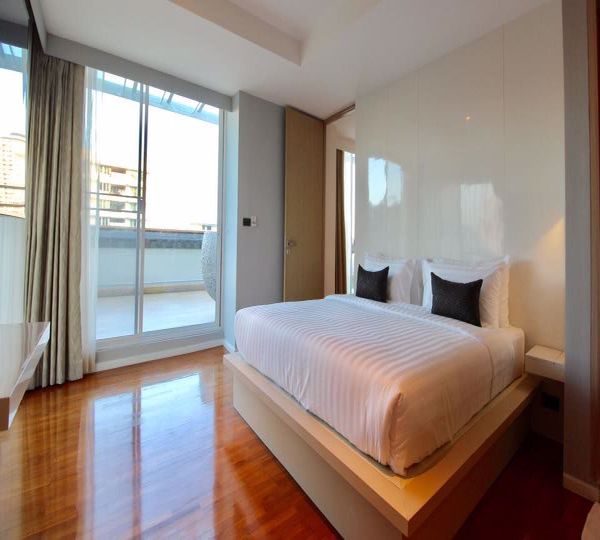 รูปภาพ 2 bed Condo in Raya Serviced Apartment Khlong Toei Nuea Sub District C11378