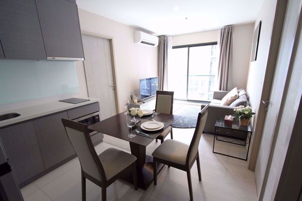 รูปภาพ 2 bed Condo in Rhythm Sukhumvit 36-38 Phra Khanong Sub District C11419