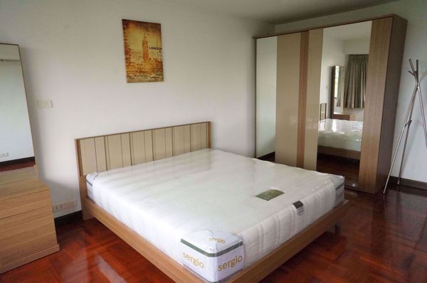 Picture of 2 bed Condo in Baan Suanpetch Khlong Toei Nuea Sub District C11457