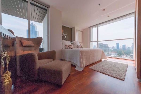 รูปภาพ 2 bed Condo in Urbana Langsuan Lumphini Sub District C11465