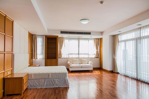 รูปภาพ 3 bed Penthouse in Krungthep Thani Tower Khlongtan Sub District P11065