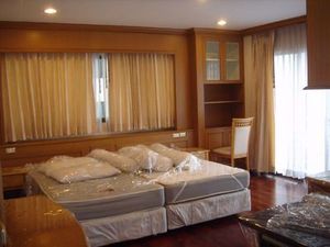 รูปภาพ 4 bed Condo in Arunroj Tower Khlongtoei Sub District C11529