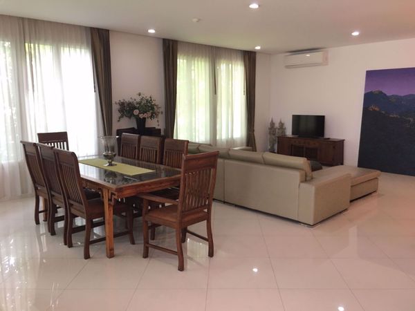 รูปภาพ 4 bed Condo in The Verandah Khlong Toei Nuea Sub District C11536