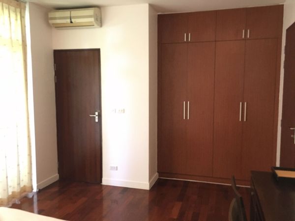 รูปภาพ 4 bed Condo in The Verandah Khlong Toei Nuea Sub District C11536