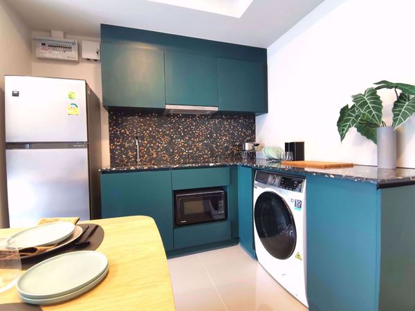 รูปภาพ 2 bed Condo in THE BASE Sukhumvit 50 Phra Khanong Sub District C11561