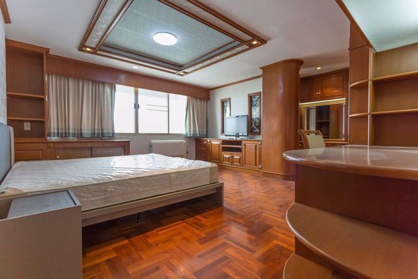 รูปภาพ 3 bed Condo in DS Tower 1 Sukhumvit 33 Khlong Tan Nuea Sub District C11566