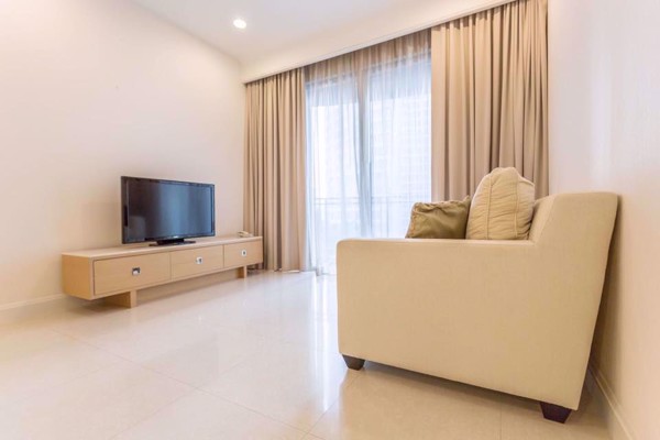 รูปภาพ 2 bed Condo in Q Langsuan Lumphini Sub District C11570