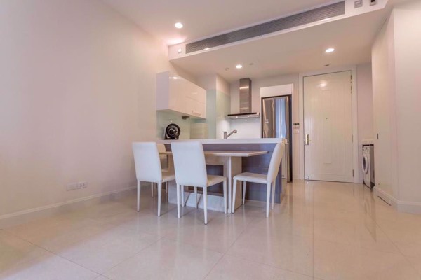 รูปภาพ 2 bed Condo in Q Langsuan Lumphini Sub District C11570