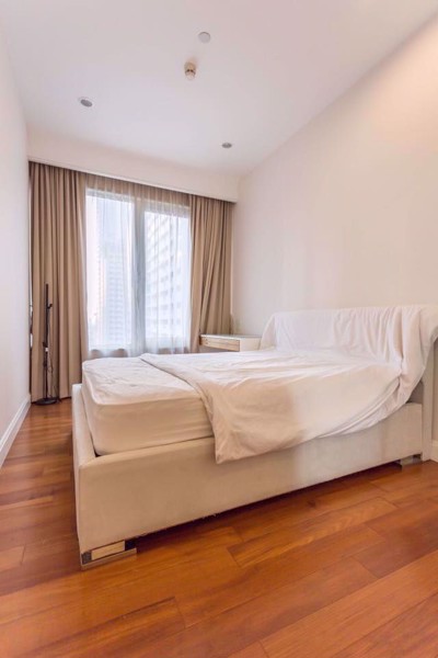 รูปภาพ 2 bed Condo in Q Langsuan Lumphini Sub District C11570