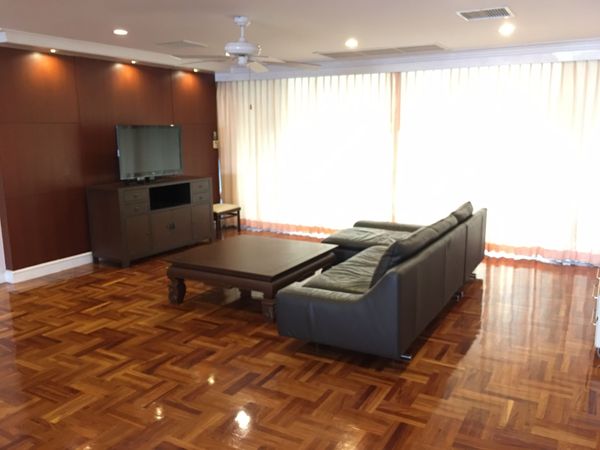 รูปภาพ 3 bed Condo in Sachayan Court Khlongtan Sub District C11588