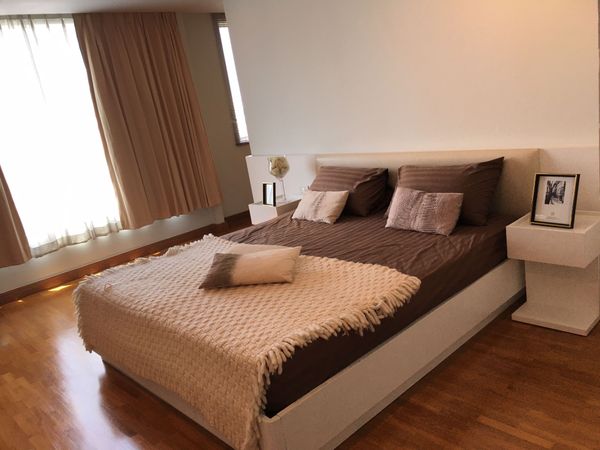 รูปภาพ 3 bed Condo in Queen's Park View Khlongtan Sub District C11590