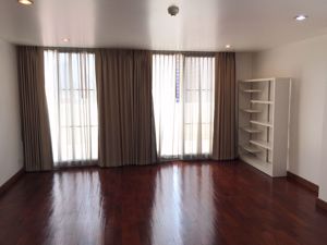 Picture of 4 bed Penthouse in Queen's Park View Khlongtan Sub District P11067