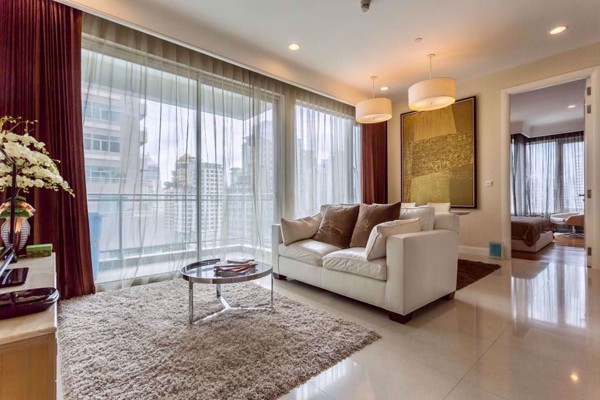 รูปภาพ 2 bed Condo in Q Langsuan Lumphini Sub District C11640