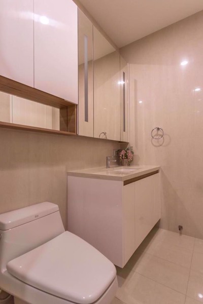 รูปภาพ 2 bed Condo in Q Langsuan Lumphini Sub District C11640