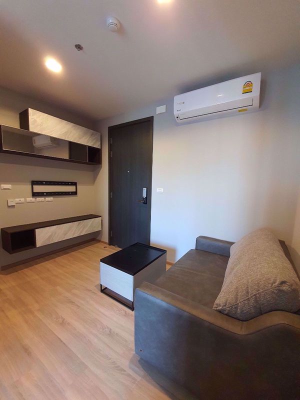 Picture of 1 bed Condo in The Base Garden Rama 9 Huamak Sub District C11646