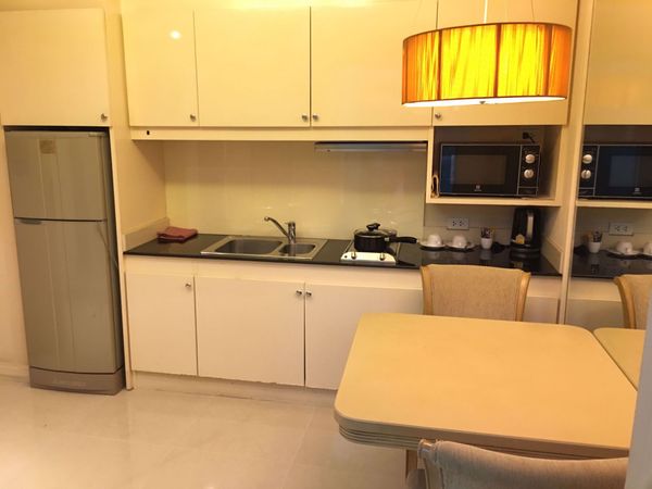 รูปภาพ Studio bed Condo in Hope Land Executive Serviced Apartment Khlongtan Sub District C11656