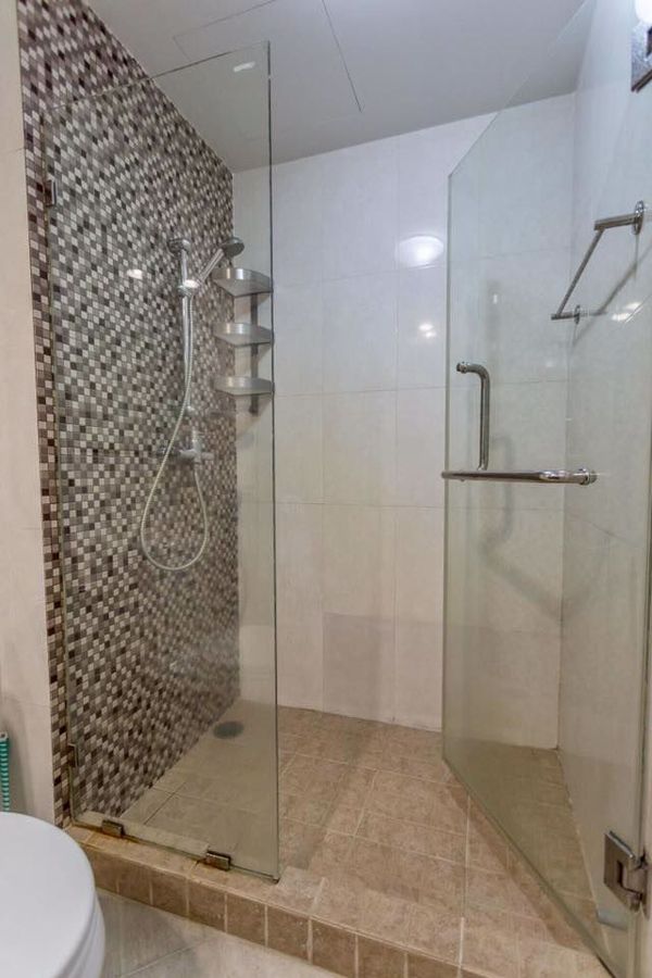 Picture of 2 bed Condo in Centric Scene Aree 2 Samsennai Sub District C11720