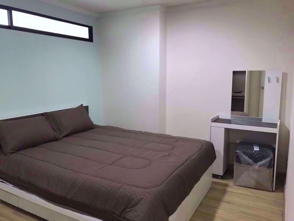 Picture of 2 bed Condo in Supalai Place Condominium Khlong Tan Nuea Sub District C11747