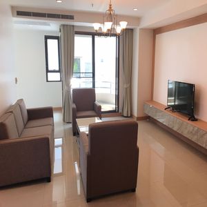 รูปภาพ 2 bed Condo in Charoenjai Place Khlong Tan Nuea Sub District C11754