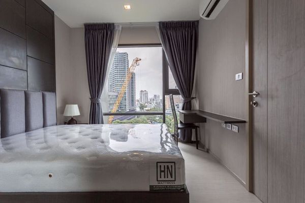 รูปภาพ 1 bed Condo in Rhythm Sukhumvit 36-38 Phra Khanong Sub District C10831