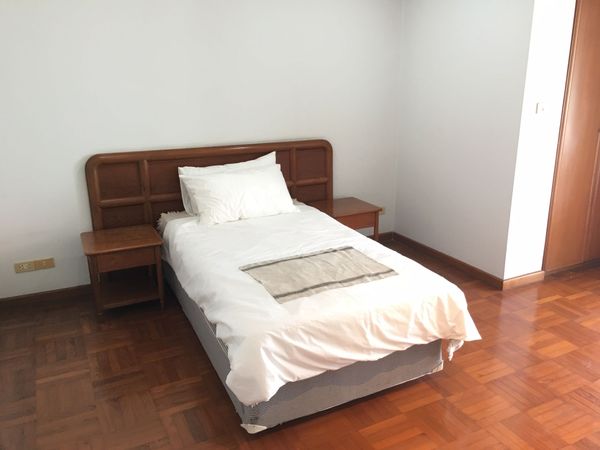 รูปภาพ 3 bed Condo in Ma Peng Seng Apartment Khlong Toei Nuea Sub District C11911