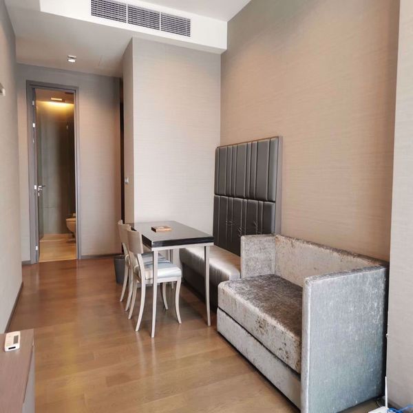 รูปภาพ 2 bed Condo in The Diplomat Sathorn Silom Sub District C11912