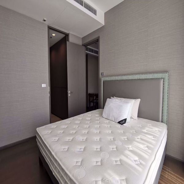 รูปภาพ 2 bed Condo in The Diplomat Sathorn Silom Sub District C11912