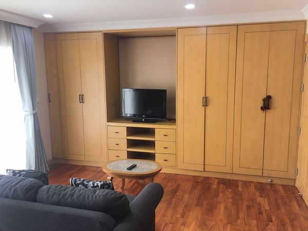 Picture of 3 bed Condo in Sirin Place Khlong Tan Nuea Sub District C11932