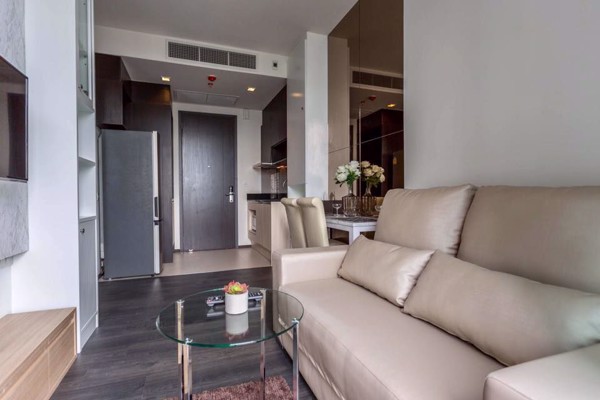 รูปภาพ 1 bed Condo in Edge Sukhumvit 23 Khlong Toei Nuea Sub District C06247