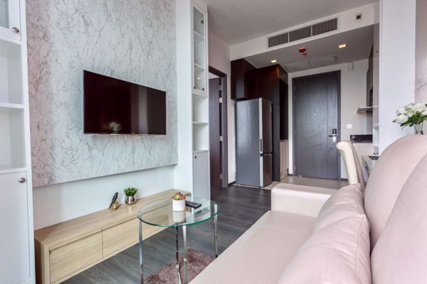 รูปภาพ 1 bed Condo in Edge Sukhumvit 23 Khlong Toei Nuea Sub District C06247