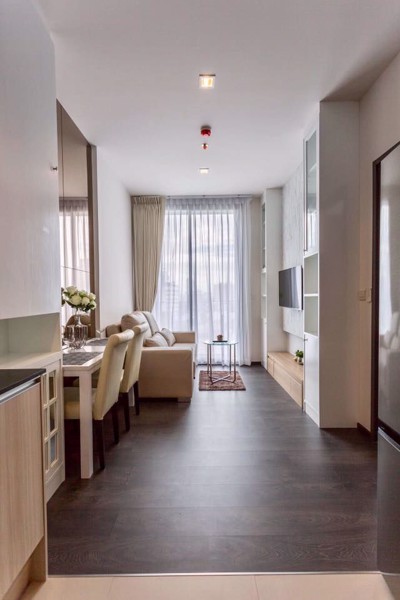 รูปภาพ 1 bed Condo in Edge Sukhumvit 23 Khlong Toei Nuea Sub District C06247