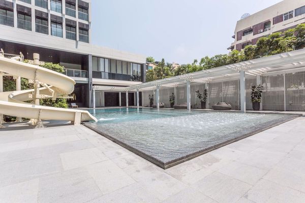 รูปภาพ 1 bed Condo in Noble Ploenchit Lumphini Sub District C012047