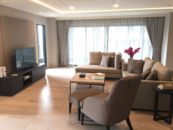 รูปภาพ 3 bed Condo in Somerset Sukhumvit Ekamai Phrakhanongnuea Sub District C012052