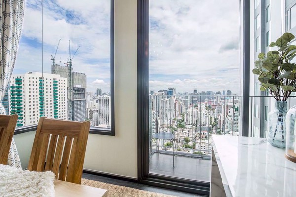 Picture of 2 bed Condo in Edge Sukhumvit 23 Khlong Toei Nuea Sub District C012059