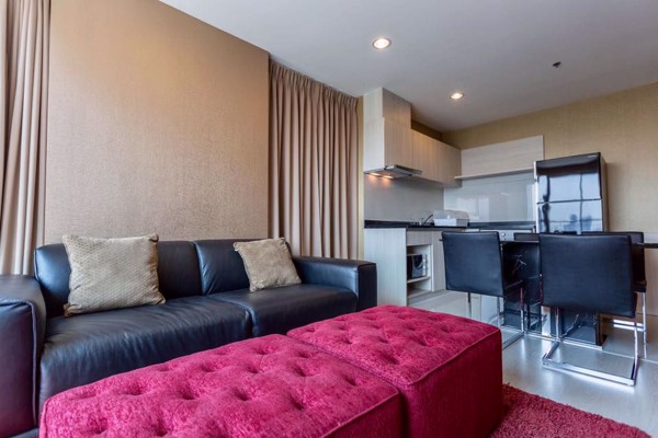 รูปภาพ 2 bed Condo in Rhythm Sathorn - Narathiwas Thungmahamek Sub District C08099