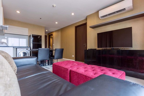 รูปภาพ 2 bed Condo in Rhythm Sathorn - Narathiwas Thungmahamek Sub District C08099