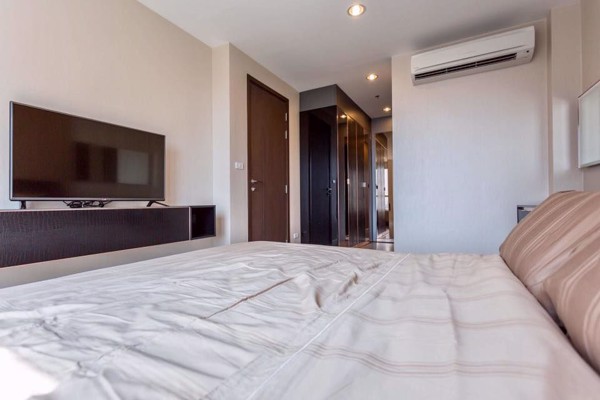 รูปภาพ 2 bed Condo in Rhythm Sathorn - Narathiwas Thungmahamek Sub District C08099