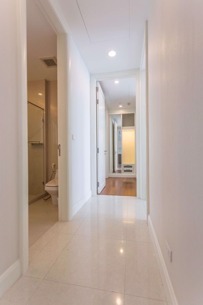 Picture of 2 bed Condo in Q Langsuan Lumphini Sub District C012084