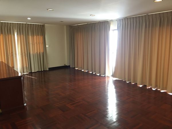 รูปภาพ 2 bed Condo in SP Mansion, Thonglor 8 Khlong Tan Nuea Sub District C012122