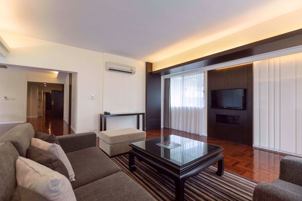 Picture of 4 bed Condo in The Kameo Court Khlong Toei Nuea Sub District C012175