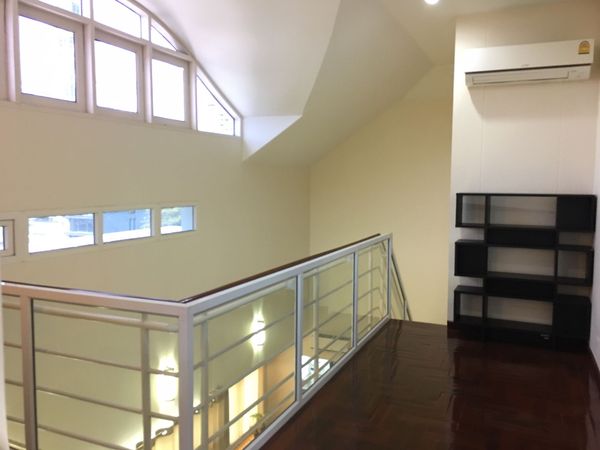 รูปภาพ 3 bed Duplex in K House Apartment (Thonglor 25) Khlong Tan Nuea Sub District D012236