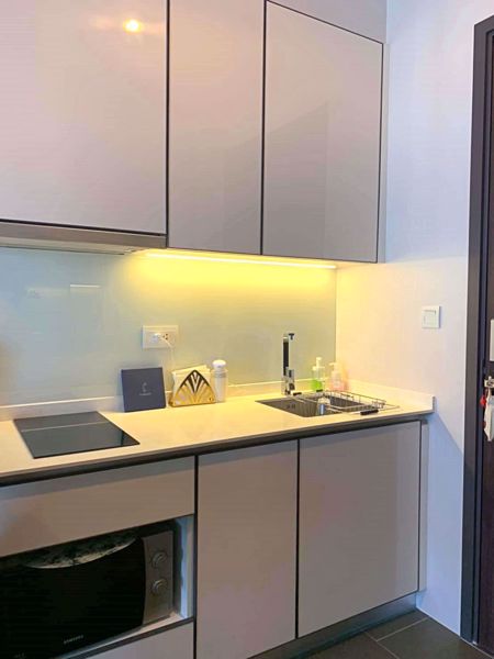 Picture of 1 bed Condo in C Ekkamai Khlong Tan Nuea Sub District C012298