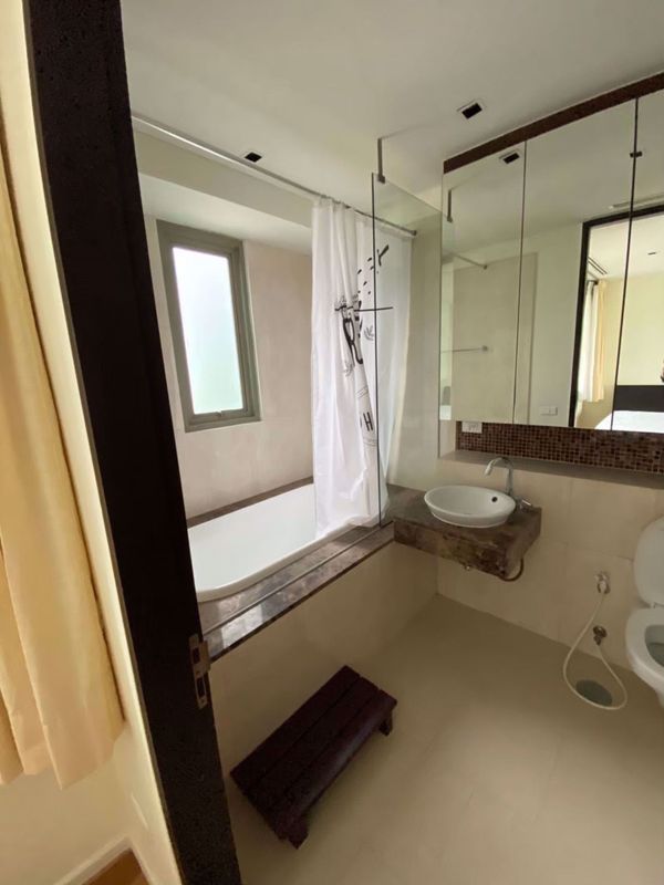 รูปภาพ 2 bed Condo in The Lakes Khlongtoei Sub District C012317