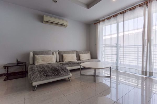 Picture of 3 bed Condo in Avenue 61 Khlong Tan Nuea Sub District C10025