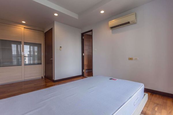 Picture of 3 bed Condo in Avenue 61 Khlong Tan Nuea Sub District C10025