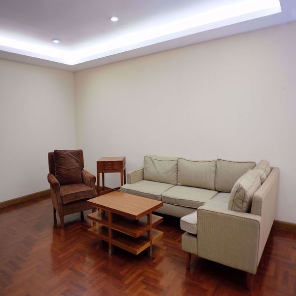 Picture of 3 bed Condo in The Peony Chong Nonsi Sub District C012340