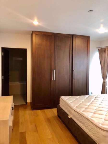 Picture of 2 bed Condo in Sathorn Gardens Thungmahamek Sub District C012348